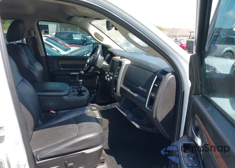 2016 Ram 1500 Laramie из США, поврежденный, VIN 1C6RR7NT2GS390856